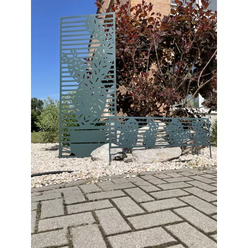 Fémrács dekoratív kaktusz motívumokkal zöld panel: 0,6 x 1,5 mplussz láb: 0,3 m
