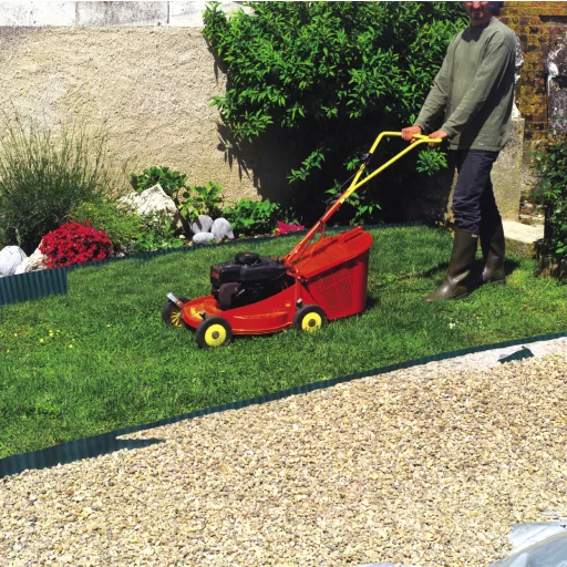 Hullámos műanyag gyepszegély zöld 15 cm x 9 m